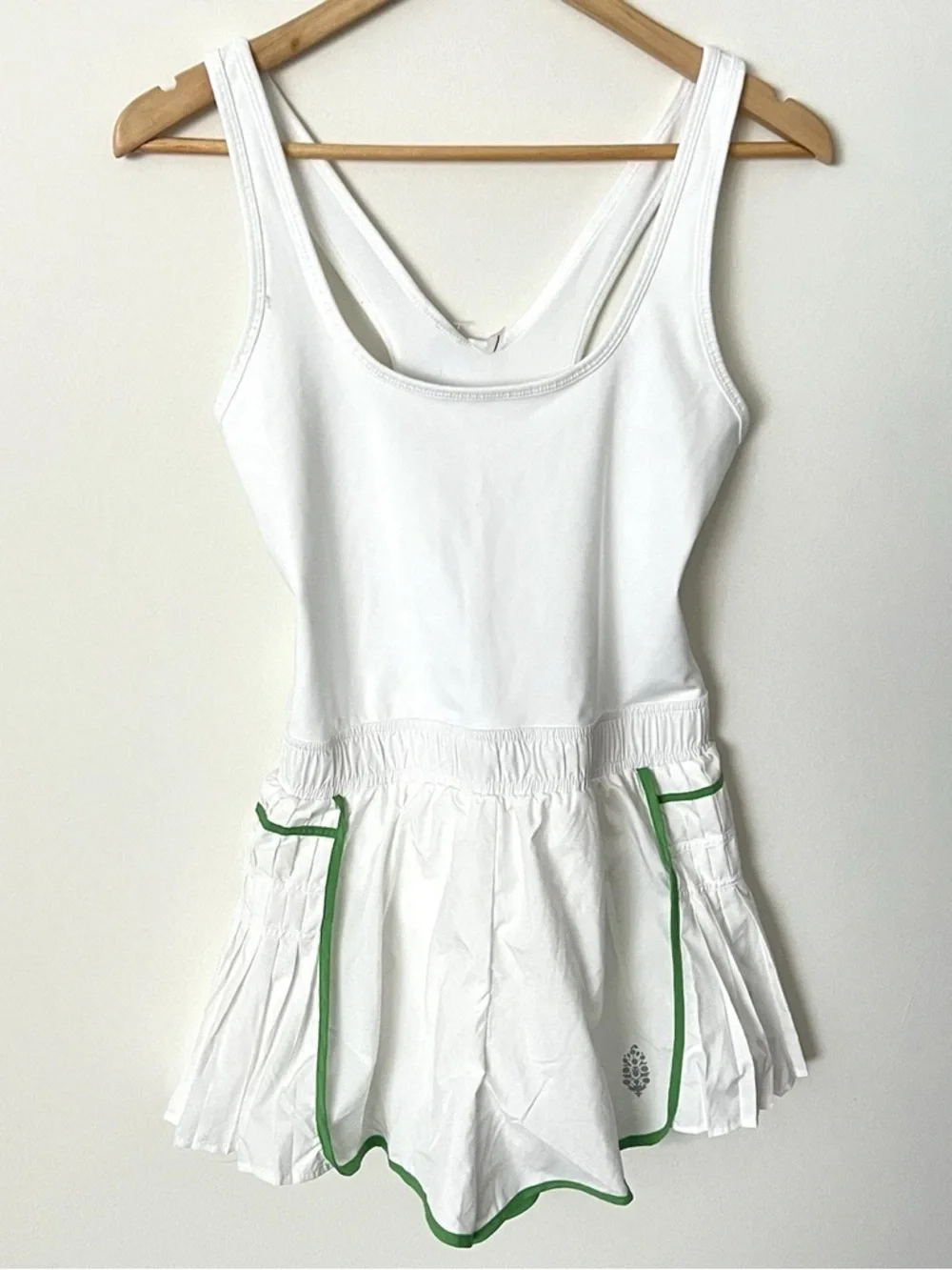 FREE PEOPLE MOVEMENT EASY TIGER SHORTSIE     NWOT / NEVER WORN